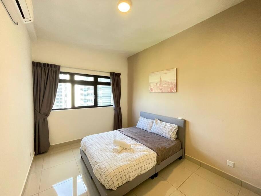 Meridin Medini By Wp Homestay นุสาจายา ภายนอก รูปภาพ