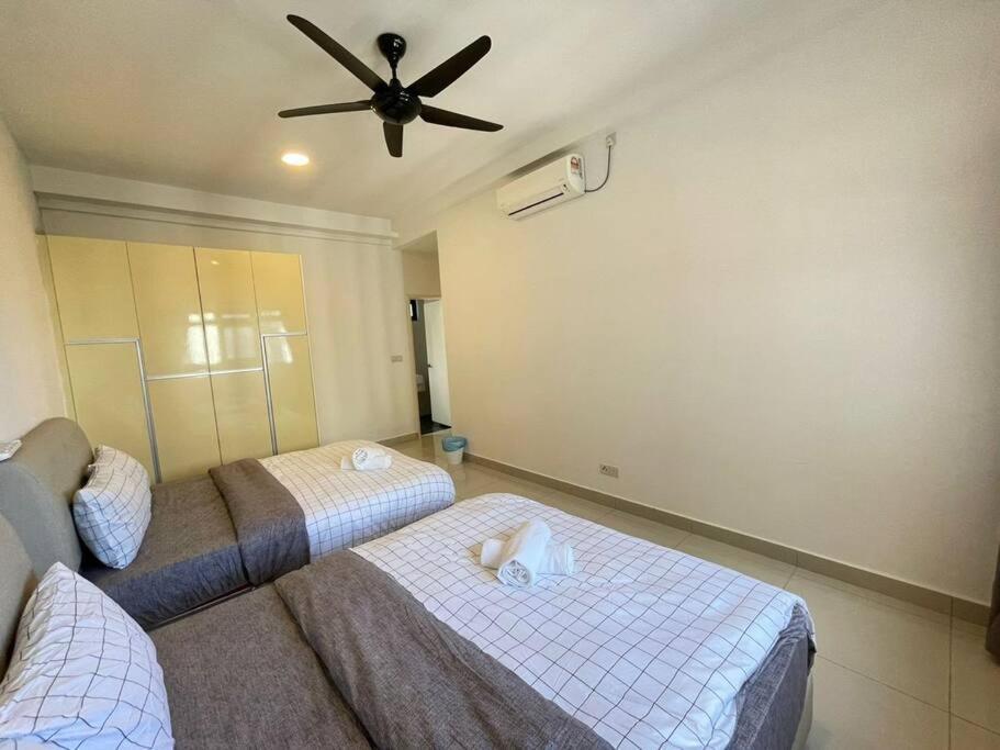 Meridin Medini By Wp Homestay นุสาจายา ภายนอก รูปภาพ