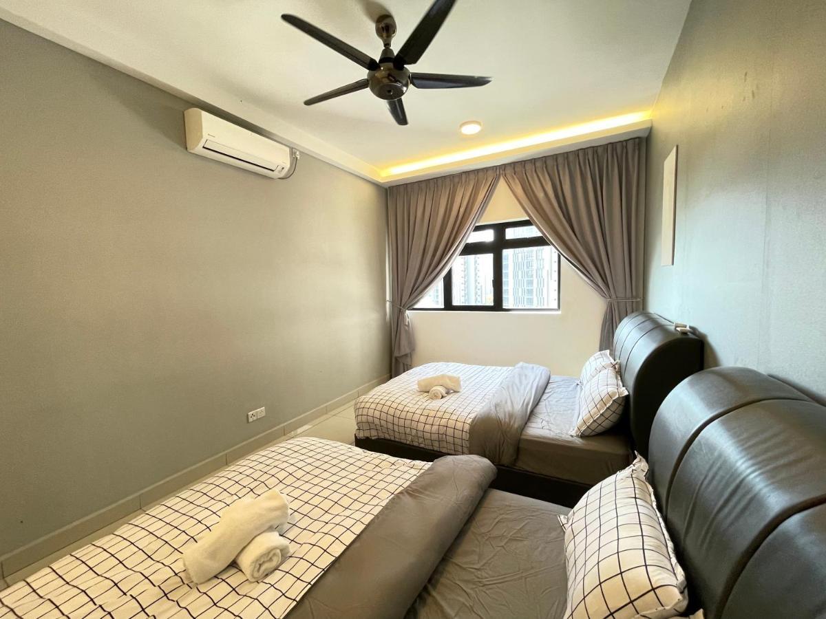 Meridin Medini By Wp Homestay นุสาจายา ภายนอก รูปภาพ