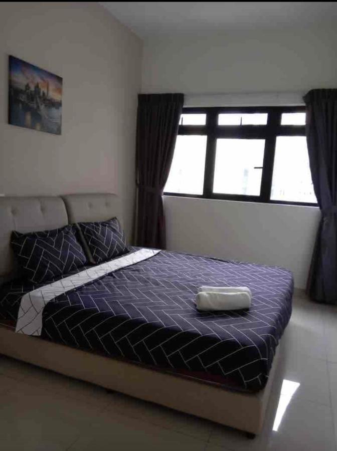 Meridin Medini By Wp Homestay นุสาจายา ภายนอก รูปภาพ